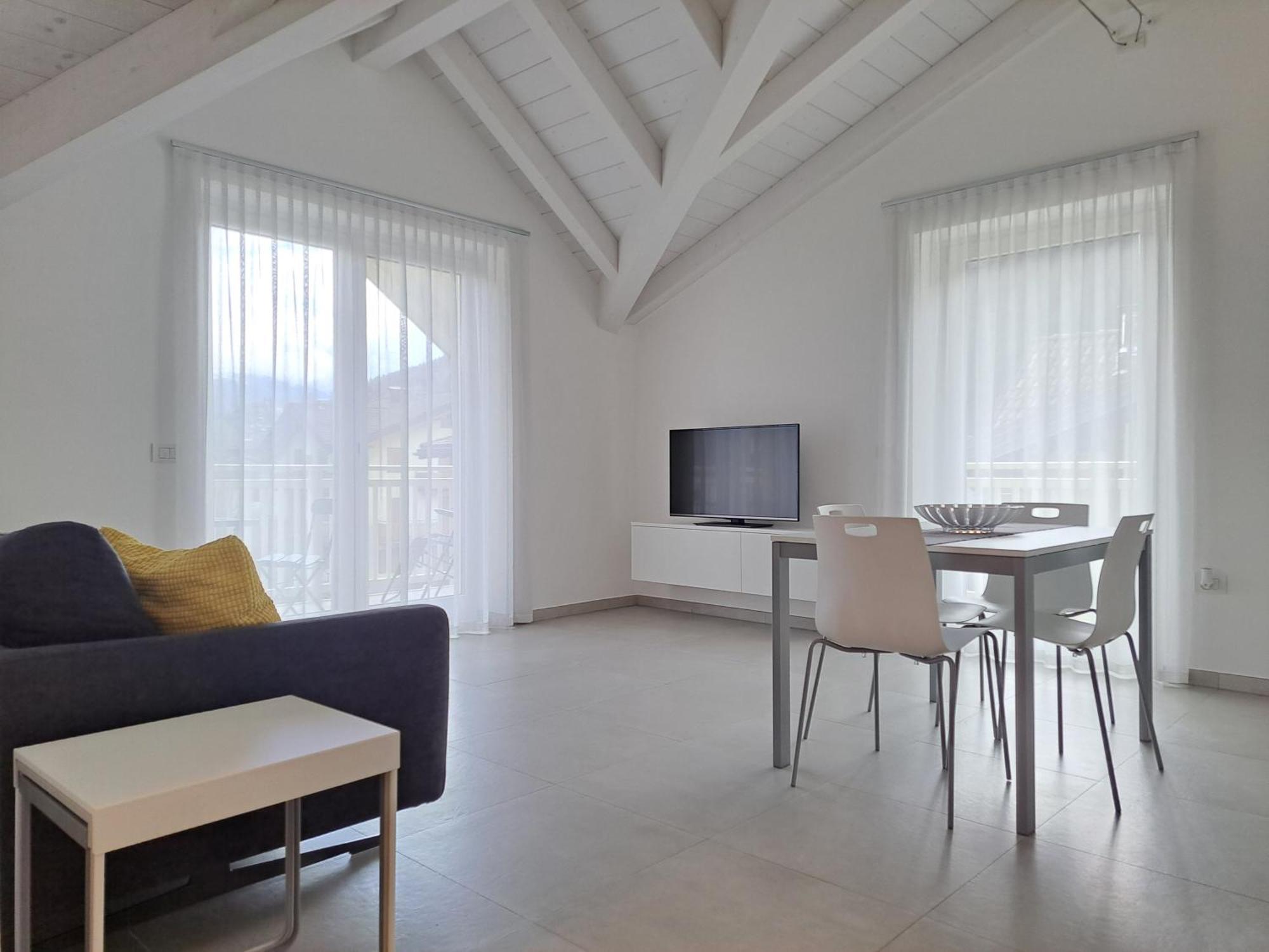 Apartamento La Mansarda Di Rossella Pieve Di Ledro Exterior foto